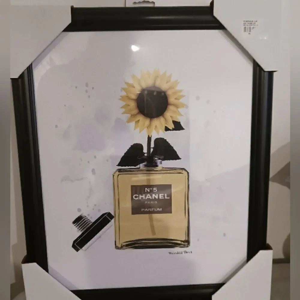 FAIRCHILD PARIS Framed Art CHANEL with SunFlower